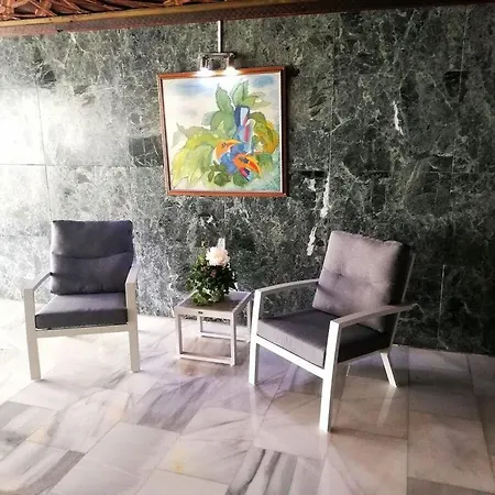 Nice In Apartment *